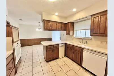 13 Pebblebeach Court, Pantego, TX 76013 - Photo 11