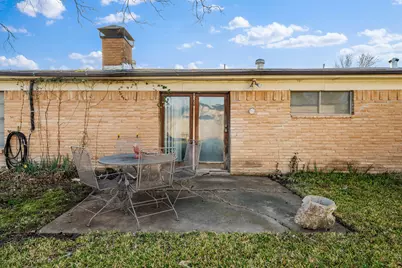 2828 Fairbrook Street, Irving, TX 75062 - Photo 17