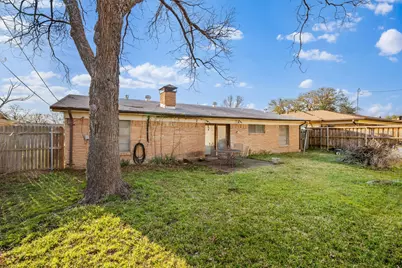 2828 Fairbrook Street, Irving, TX 75062 - Photo 19