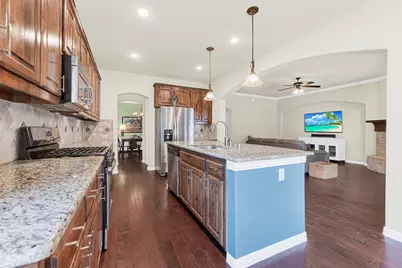 10624 Leesa Drive, McKinney, TX 75072 - Photo 15