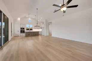 4729 Boyds Branch Dr, Arlington, TX 76005 - Photo 7