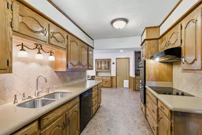 1908 Cleburn Drive, Arlington, TX 76012 - Photo 7