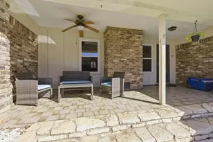 1908 Cleburn Dr, Arlington, TX 76012 - Photo 9