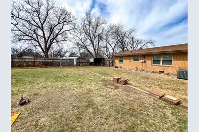 1001 SE 3rd Street, Knox City, TX 79529 - Photo 33