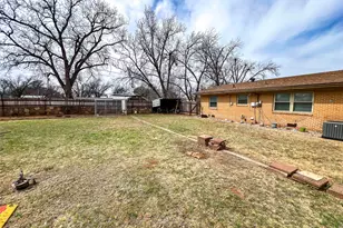 1001 S E 3rd St, Knox City, TX 79529 - Photo 33