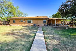 1001 S E 3rd St, Knox City, TX 79529 - Photo 27