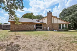 2417 Meadow Ct, Bedford, TX 76021 - Photo 35