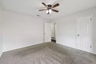 2417 Meadow Ct, Bedford, TX 76021 - Photo 21