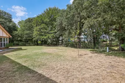 2417 Meadow Court, Bedford, TX 76021 - Photo 27