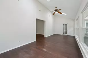 2417 Meadow Ct, Bedford, TX 76021 - Photo 9
