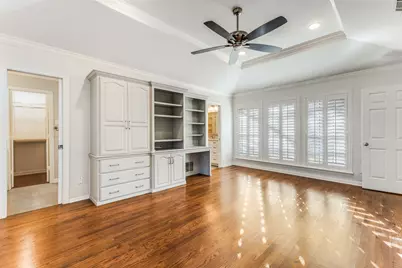 8014 Abramshire Avenue, Dallas, TX 75231 - Photo 15