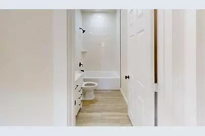 2502 Rosewood Drive, Mesquite, TX 75150 - Photo 19