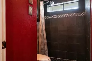 2405 Country Valley Rd, Garland, TX 75041 - Photo 17