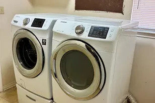 2405 Country Valley Rd, Garland, TX 75041 - Photo 31