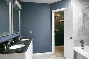 2405 Country Valley Rd, Garland, TX 75041 - Photo 25