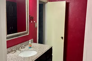 2405 Country Valley Rd, Garland, TX 75041 - Photo 15