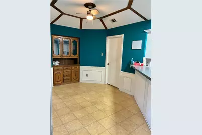 2405 Country Valley Road, Garland, TX 75041 - Photo 9