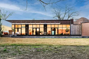 1302 Eastus Dr, Dallas, TX 75208 - Photo 3