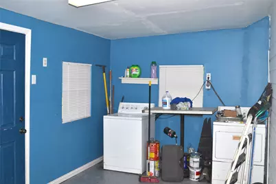 372 Shoreline Drive, Azle, TX 76020 - Photo 13