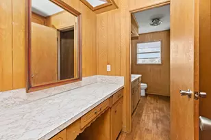 706 S Manson St, Wolfe City, TX 75496 - Photo 11