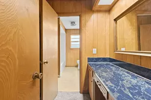 706 S Manson St, Wolfe City, TX 75496 - Photo 25