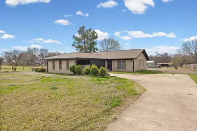 706 S Manson Street, Wolfe City, TX 75496 - Photo 31