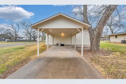 214 N Avenue P, Clifton, TX 76634 - Photo 35