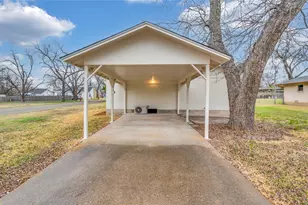 214 N Avenue P, Clifton, TX 76634 - Photo 35