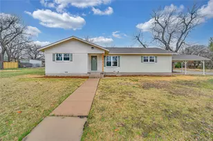 214 N Avenue P, Clifton, TX 76634 - Photo 1