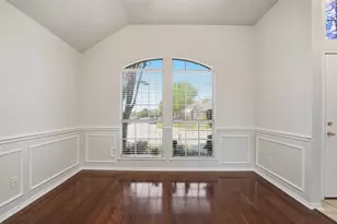 807 Kathryn Dr, Lewisville, TX 75067 - Photo 7