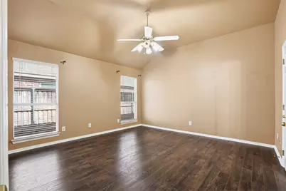 807 Kathryn Drive, Lewisville, TX 75067 - Photo 23