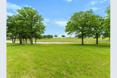 141 Woodbridge Boulevard, Bowie, TX 76230 - Photo 9
