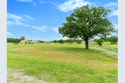 141 Woodbridge Boulevard, Bowie, TX 76230 - Photo 7