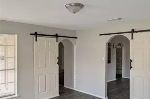 2009 Ming Dr, Edgecliff Village, TX 76134 - Photo 13