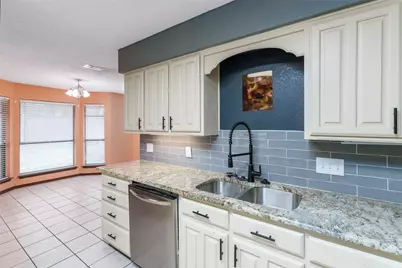 549 Greenwood Circle, Hurst, TX 76053 - Photo 9