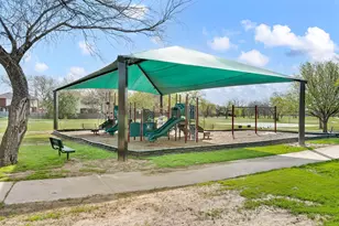 1633 Mountain Laurel Dr, Keller, TX 76248 - Photo 33