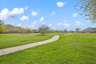 1633 Mountain Laurel Dr, Keller, TX 76248 - Photo 37