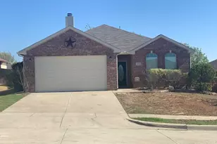 10313 Hogan Dr, Benbrook, TX 76126 - Photo 1