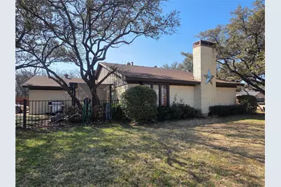 1301 Cliff Drive, Graham, TX 76450 - Photo 5