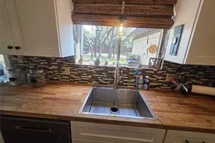 1301 Cliff Dr, Graham, TX 76450 - Photo 21