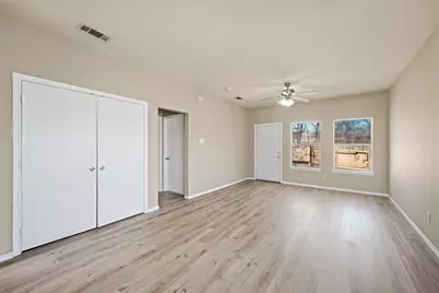 5961 Robinwood Lane, Little Elm, TX 75068 - Photo 9