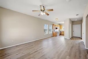 5961 Robinwood Ln, Little Elm, TX 75068 - Photo 5