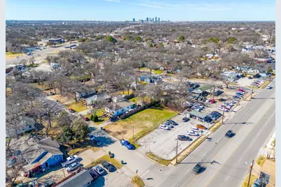 2329 Kings Avenue, Haltom City, TX 76117 - Photo 11