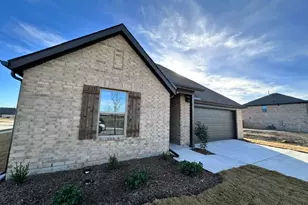 509 Brk Vw Dr, Van Alstyne, TX 75495 - Photo 1