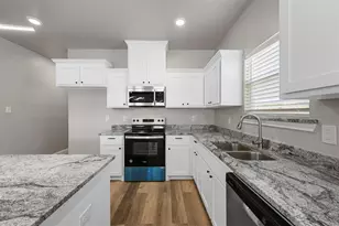 3110 St John St, Greenville, TX 75401 - Photo 5