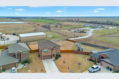 300 Fairgrounds Lane, Ponder, TX 76259 - Photo 31