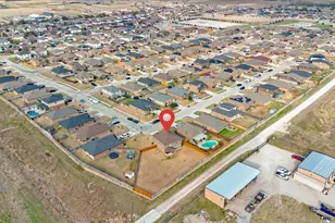 300 Fairgrounds Ln, Ponder, TX 76259 - Photo 33