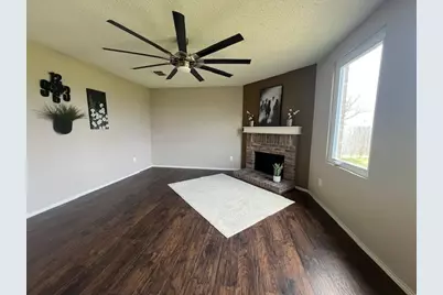 8301 Redheart Street, Arlington, TX 76002 - Photo 7