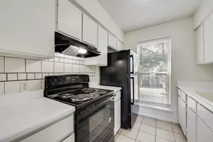 3824 Cibolo Dr, Fort Worth, TX 76133 - Photo 5