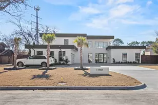 11907 Quincy Ln, Dallas, TX 75230 - Photo 1